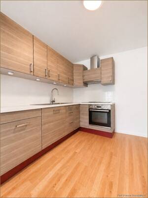 Licht, Ruhe, Lage - Stilvolle 2-Zimmer-Wohnung mit Terrasse in begehrtem Bogenhausen. – 81925 München – Vorschaubild 3