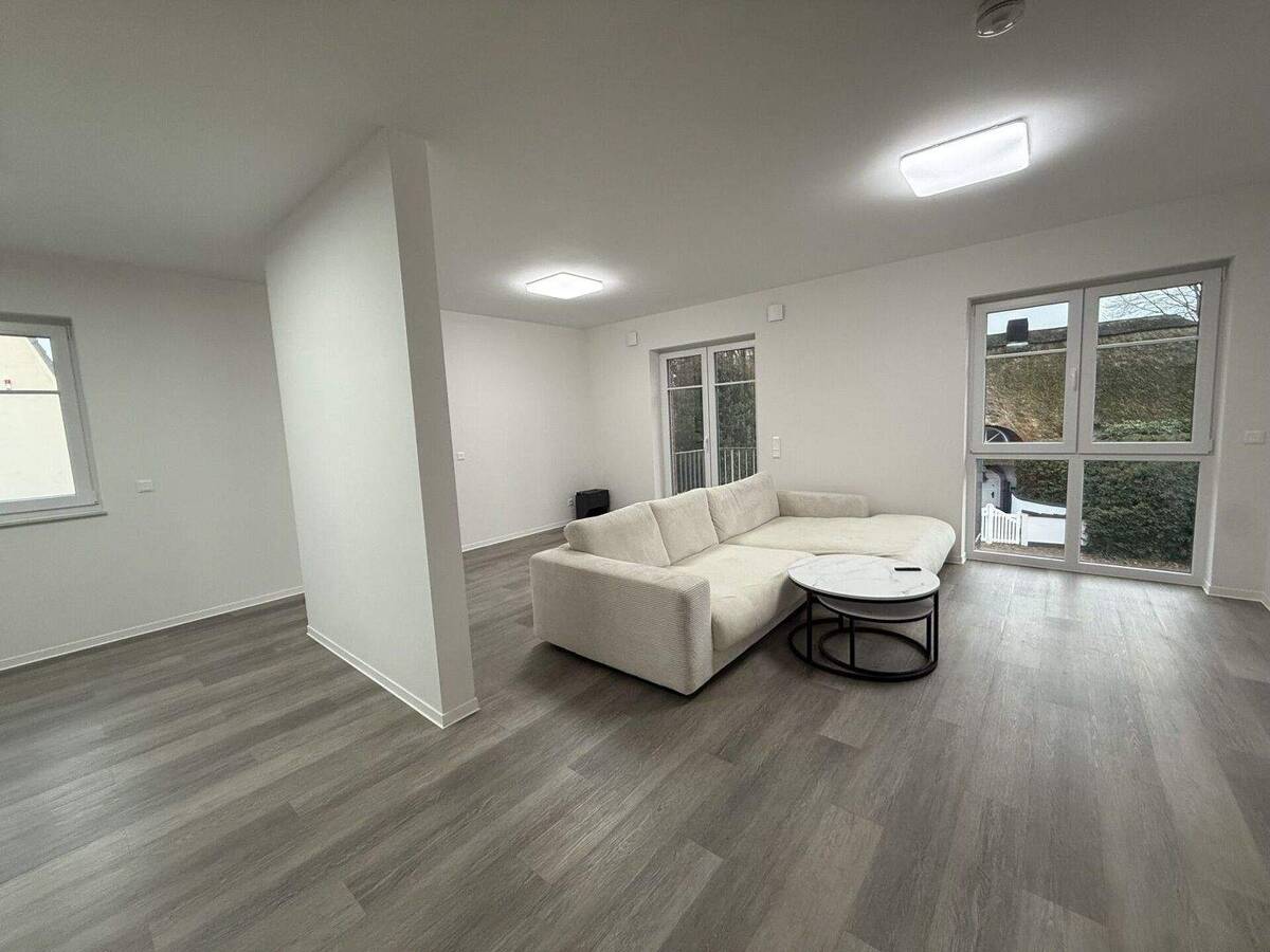 Stilvolle Neubauwohnung mit besonderem Ambiente – 22117 Hamburg – Bild 1 von 9