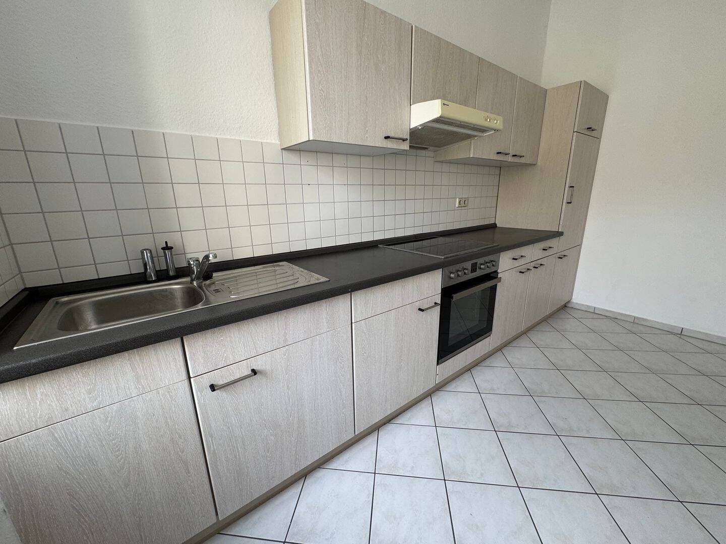 Zweiraumwohnung mit Balkon und Einbauküche – Magdeburg – Vorschaubild 3