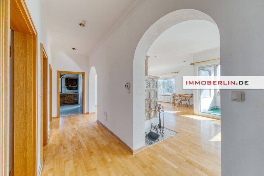IMMOBERLIN.DE - Familienfreundliche Wohnung mit 2 ruhigen Loggien und Kaminofen – Berlin – Vorschaubild 6