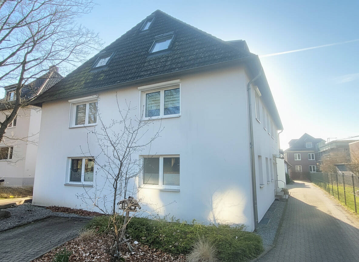 Charmante Eigentumswohnung mit großer Terrasse und PKW-Stellplatz