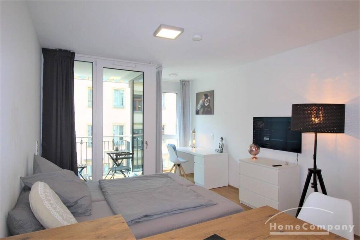 2255014 HomeCompany Dresden Möbliert/Furnished 1-Zimmer Apartment mit Balkon in Dresden-Äußere Neustadt max. 2 Personen – 1099 Dresden – Bild 1 von 9