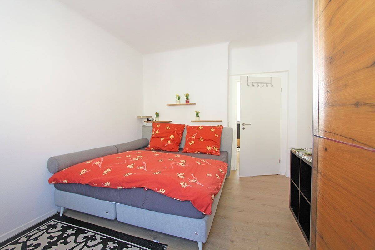 Ideal für Business-WG, Expatriates! Möblierte 2,5-Zimmer-Wohnung in Freimann – München – Vorschaubild 3