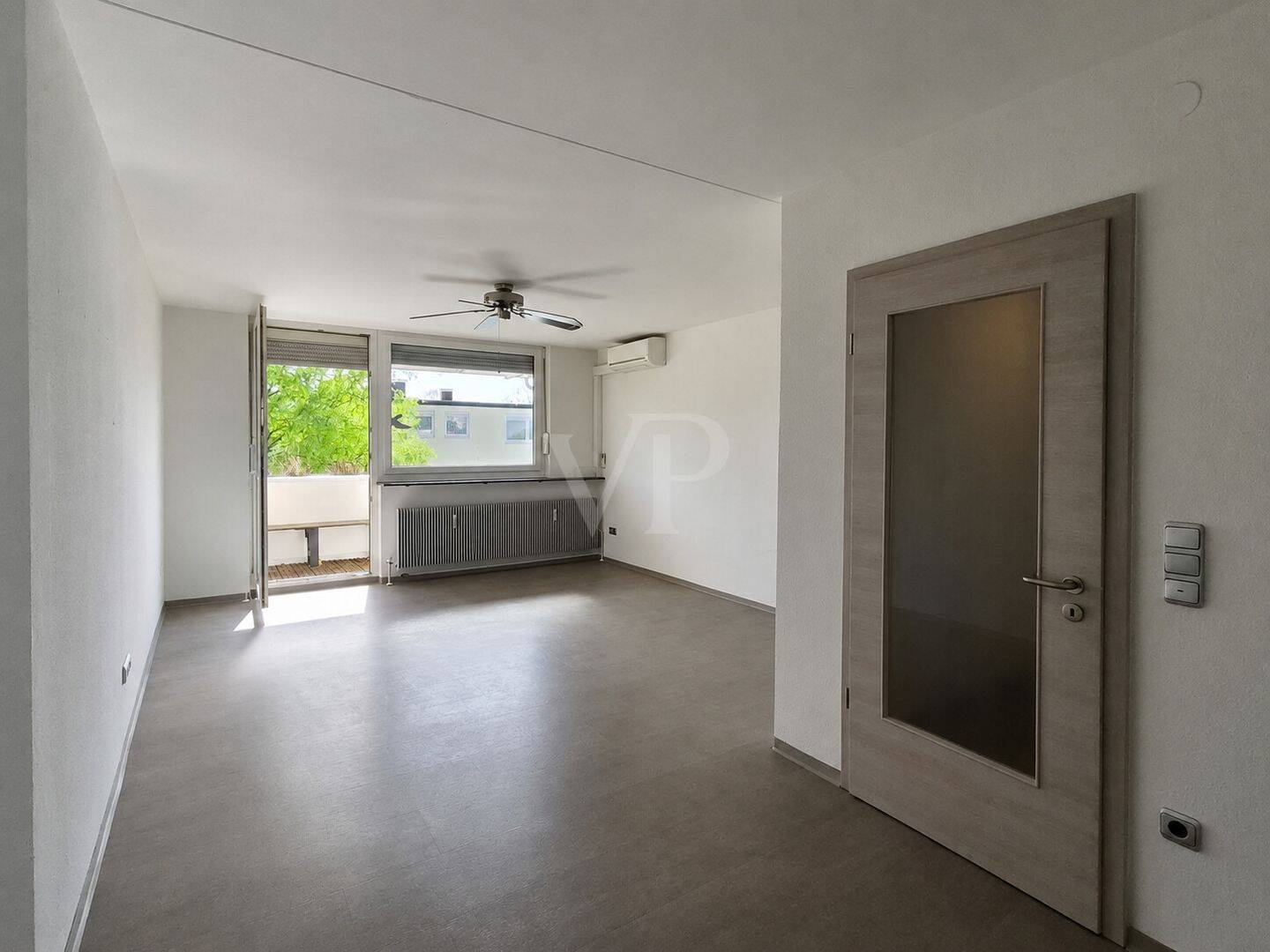 Hochwertige 3-Zimmer Etagenwohnung mit guter Raumaufteilung, Einbauküche und einigen Extras! – Nürnberg – Vorschaubild 2