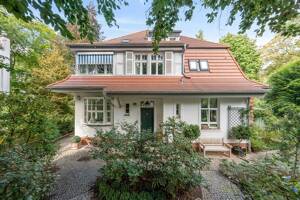 Sanierte Villa aus dem Jahr 1912 mit viel Charme in der Nähe des Kleinen Wannsees