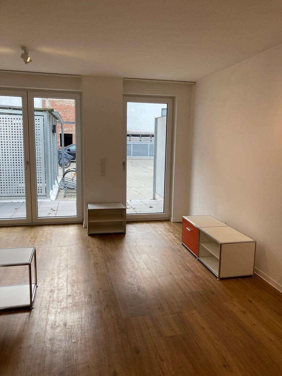 Ab sofort - großzügige, möblierte 1-Zimmer-Wohnung mit Terrasse – Nürnberg – Vorschaubild 3