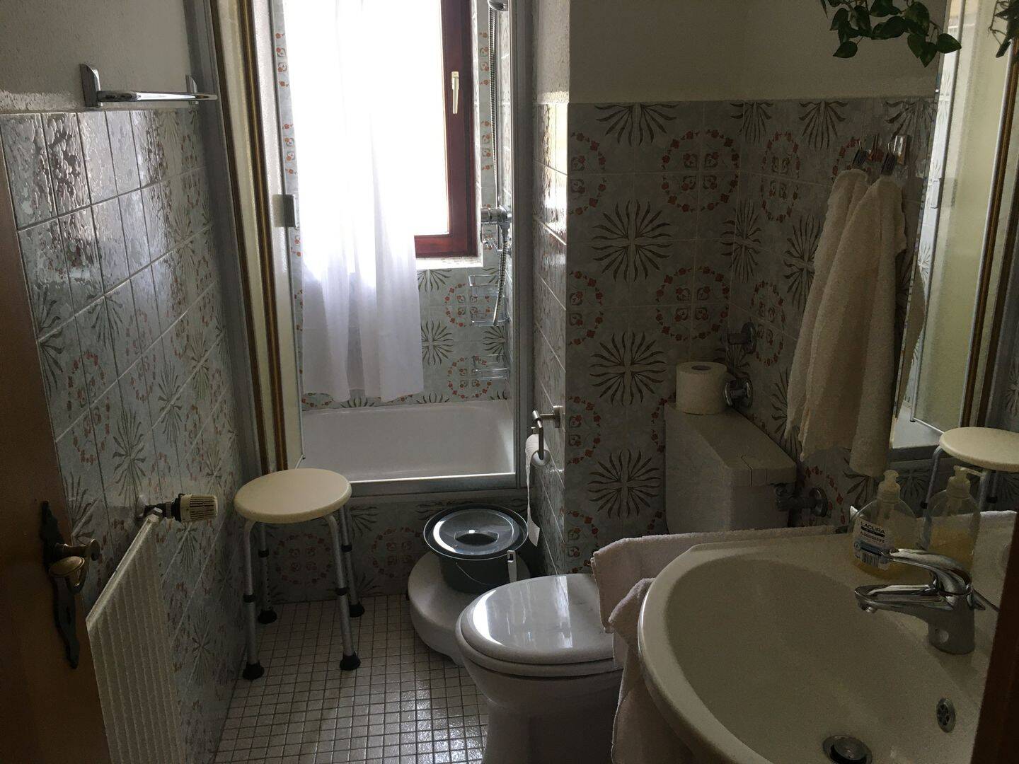 Schöne 3 Zimmer Wohnung in ruhiger Wohngegend in Essen-Bergeborbeck. Nur für Selbstzahler. – Essen – Vorschaubild 2