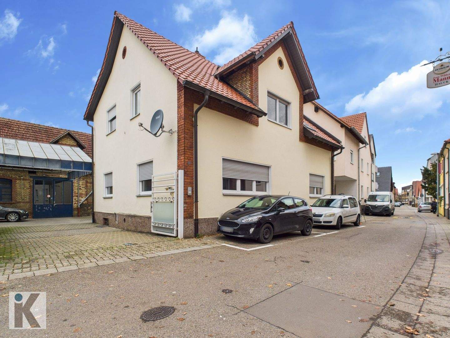 Zweifamilienhaus mit großer Werk- und Lagerhalle in zentraler Lage von Schifferstadt – Schifferstadt – Bild 1 von 9