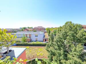 Luxuriöse Dachgeschosswohnung mit großzügiger Dachterrasse & Kaminofen & Panoramablick in Erlangen – 91052 Erlangen – Vorschaubild 9