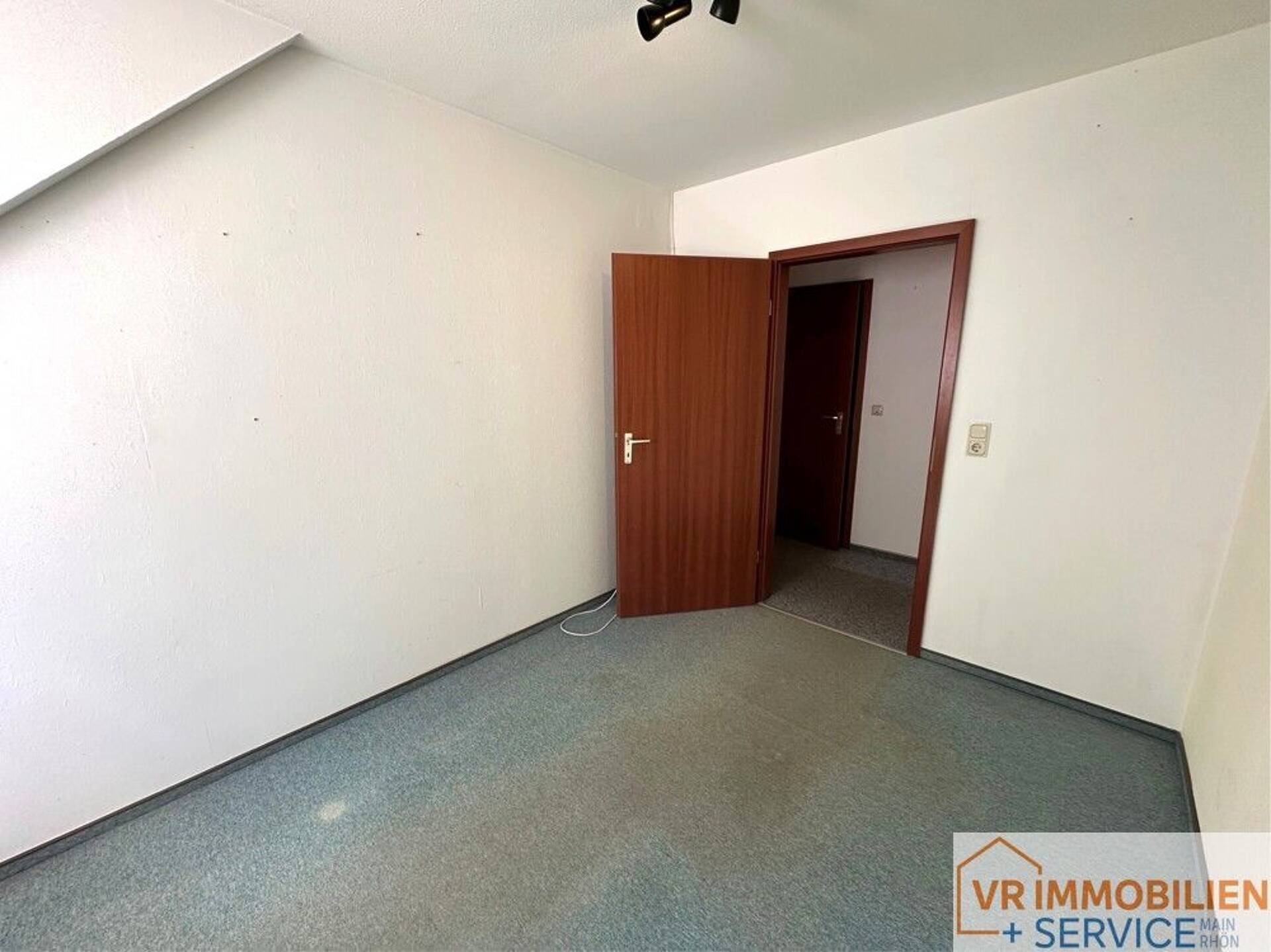 Dachgeschosswohnung in 98617 Meiningen mit 69,97 m² kaufen