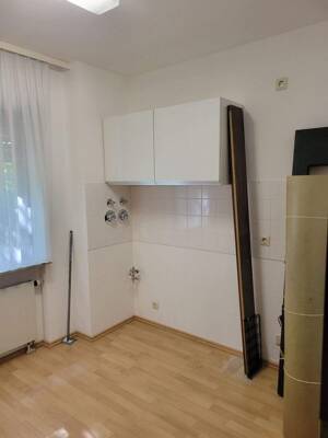 Familienfreundliche 4-Zimmer-Wohnung mit Terrasse in Ludwigshafen – 67059 Ludwigshafen am Rhein – Vorschaubild 9