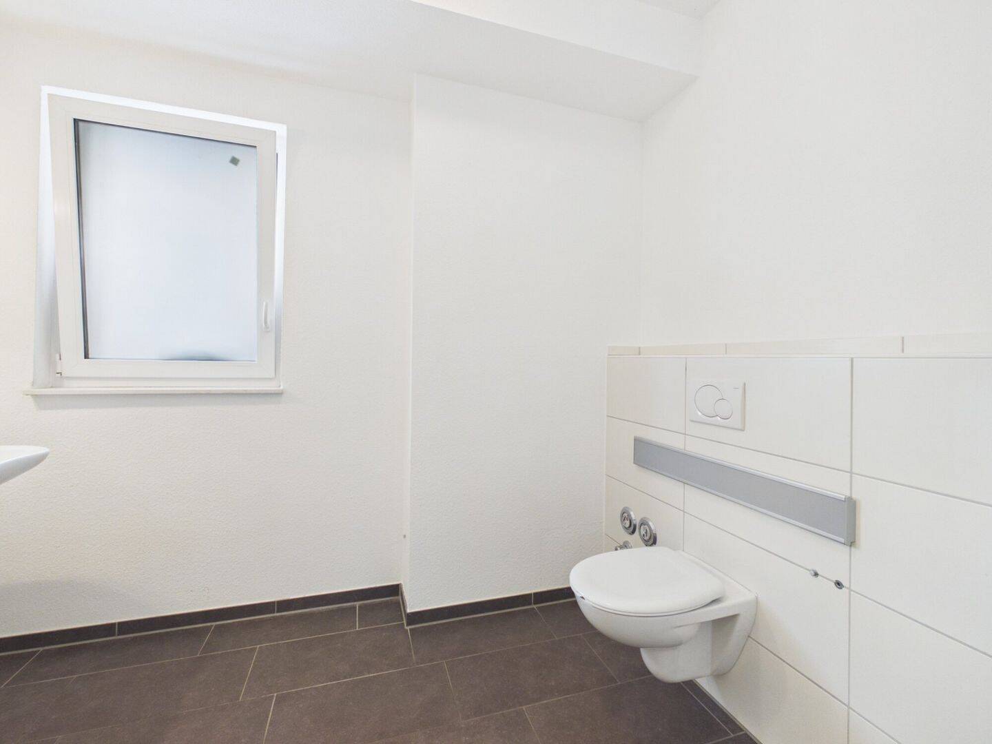 Komfortabel wohnen im Atriumhaus - barrierefreie Seniorenwohnung mit Aufzug und Balkon – Holzwickede – Vorschaubild 4