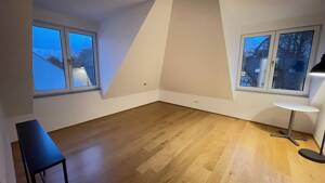 PENTHOUSE AM S-BHF. WAIDMANNSLUST*NEUE POSITION KÜCHE*AUFZUG*STELLPLATZ – 13469 Berlin – Vorschaubild 9