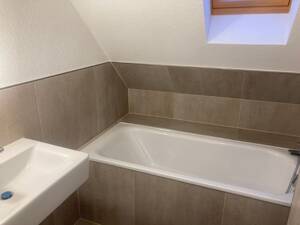 ** Modernisierte 2-Zi-Wohnung in zentraler Lage von Essen-Holsterhausen * – 45145 Essen – Vorschaubild 2