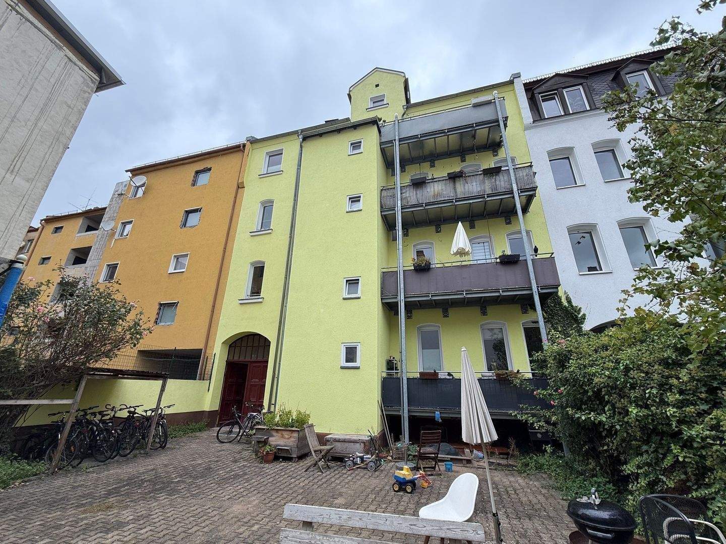 ++Provisionsfrei++ Viel Platz zum Entfalten: Moderne 5-Zimmer-Wohnung. mit Sonnenbalkon – Nürnberg – Vorschaubild 2