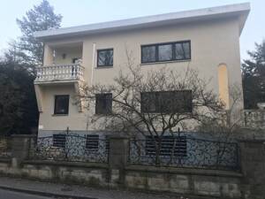 Repräsentatives Mehrfamilien-Villenhaus mit zusätzlichem Wohnraumpotenzial - Wohnen und Gewerbe in ruhiger Waldlage von Berlin-Grunewald / Westend – 14055 Berlin – Vorschaubild 4