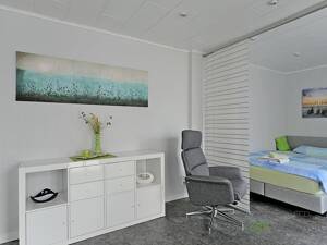 (EF0833_M) Erfurt: Hochheim, Bezug in möbliertes Apartment mit separatem Hauseingang, WLAN, an Wochenendheimfahrer – 99094 Erfurt – Vorschaubild 3