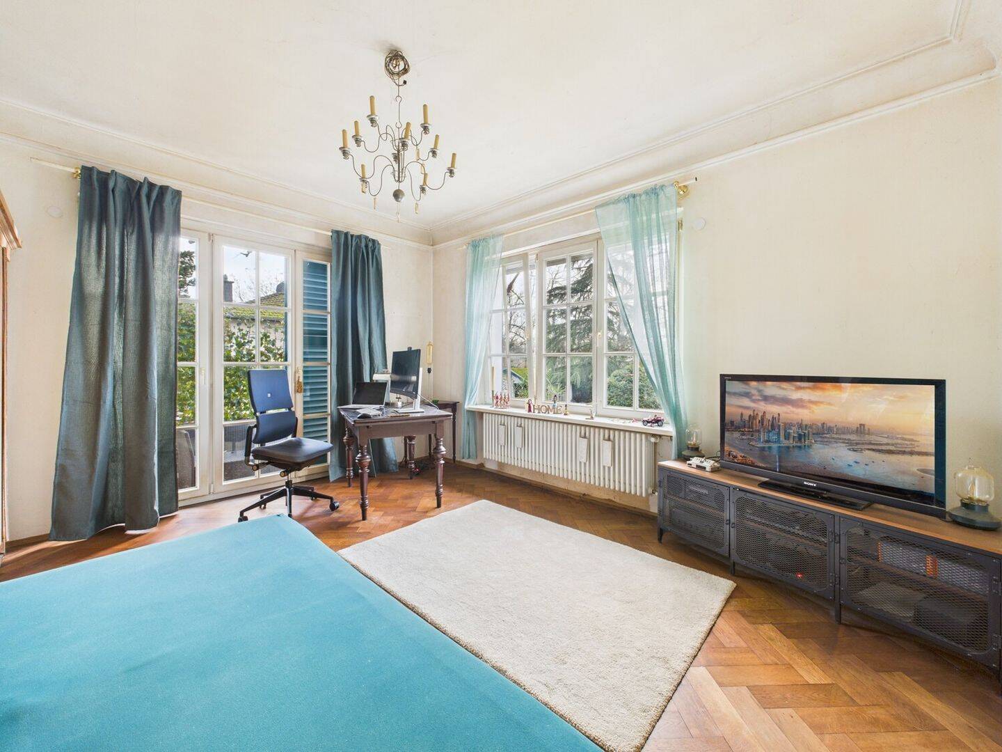Stilvolle Erdgeschosswohnung mit Altbaucharme, Holzdielen & gemütlichem Innenhof – Wiesbaden – Vorschaubild 3