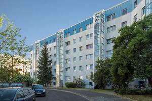 Wohn(t)raum: 4-Zimmerwohnung mit Balkon und Aufzug! – 1239 Dresden – Vorschaubild 3