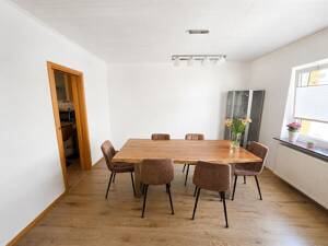 Charmante und sanierte Doppelhaushälfte mit Hinterhaus in guter Lage von Frankfurt-Sossenheim – 65936 Frankfurt am Main – Vorschaubild 3