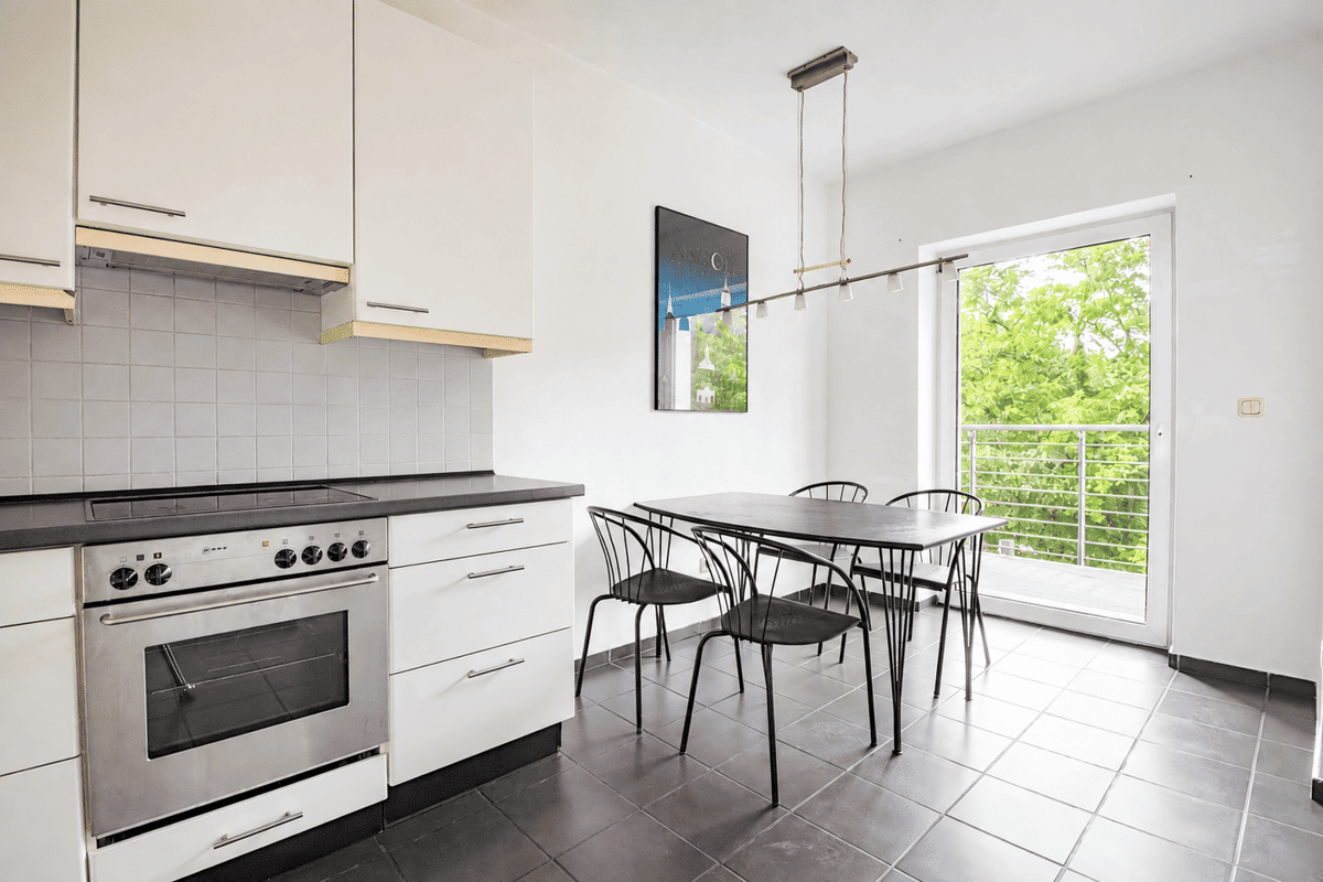 Bezugsfrei im Aachener Südviertel - charmante 2-Zimmer-Wohnung mit großer Wohnküche, Balkon und Garten – 52064 Aachen – Bild 1 von 9
