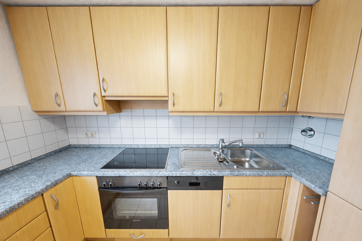 Wohnen zwischen Himmel und Reben - 3-Zimmer-Wohnung mit Balkon in ruhiger Lage – Stuttgart – Vorschaubild 7
