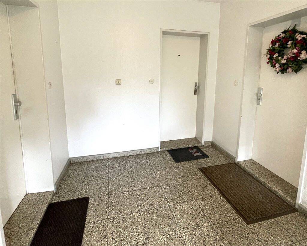 8 Wohnungen + 1 Gewerbe, 2 Garagen und weitere Stellflächen im Komplettverkauf – Bremen – Vorschaubild 5