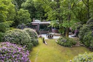 Architektur trifft Natur - Exklusive Bauhausvilla im Süden Hamburgs – 21149 Hamburg – Vorschaubild 2
