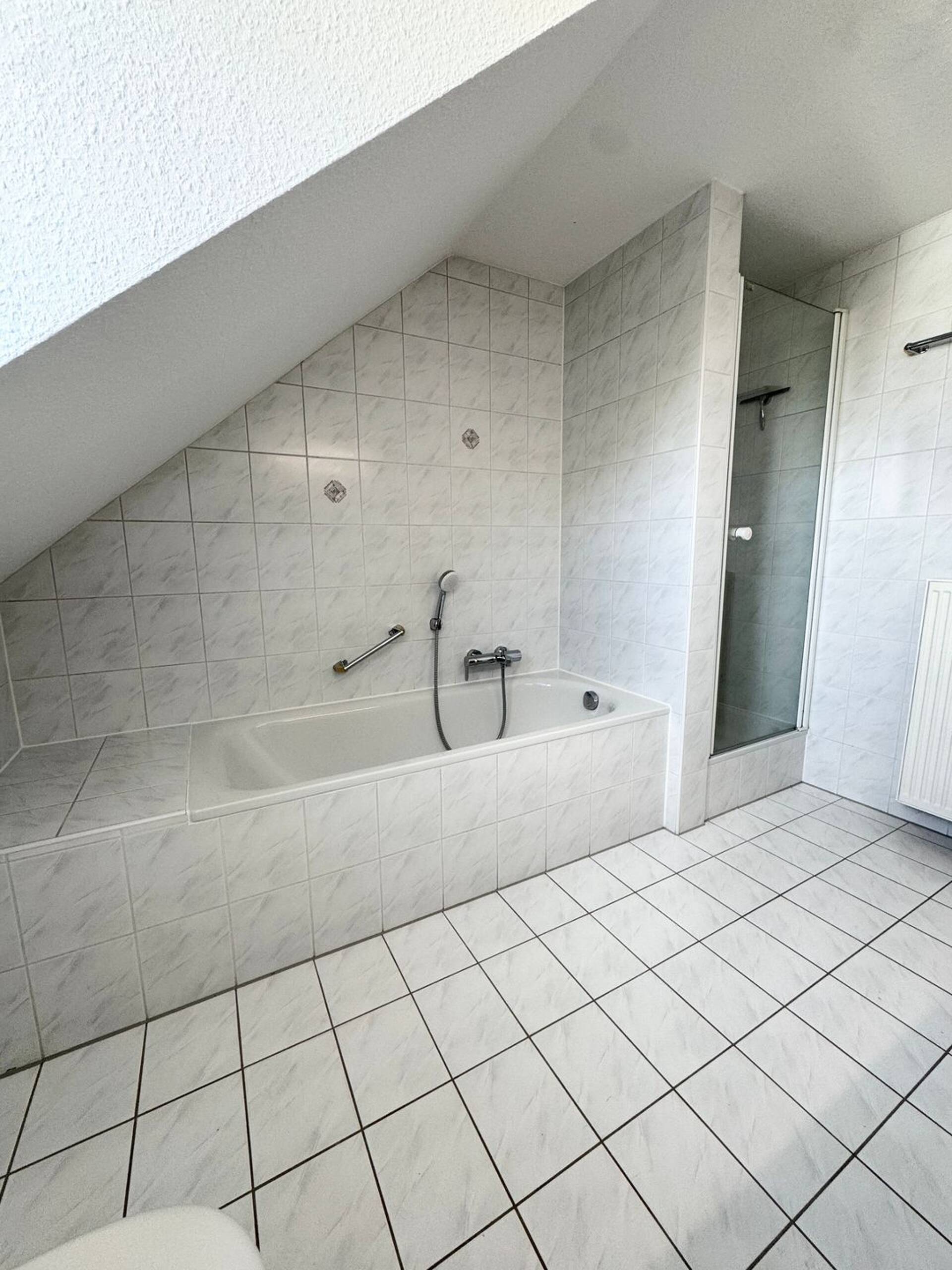 Dachgeschosswohnung in 91154 Roth mit 73 m² kaufen