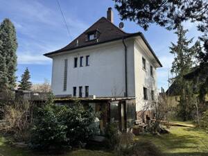 Charmante Stadtvilla mit großem Grundstück und Entwicklungspotenzial in Fürth