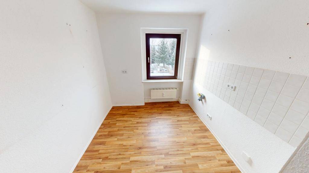 Lichterhellte 2-Raum-Wohnung mit Dusche