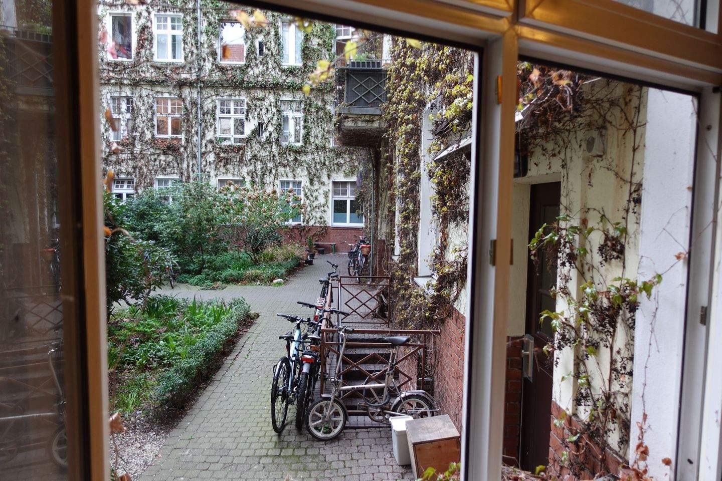 Geräumige 2-Zimmer-Wohnung zur Renovierung im Herzen von Friedrichshain, Berlin – Berlin – Vorschaubild 2