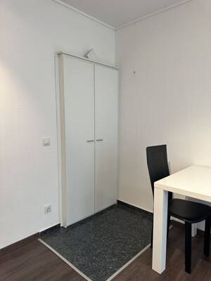 Schöne 1-Zimmer-Wohnung mit 2 Balkonen und Stellplatz in Friedrichstadt – 40215 Düsseldorf – Vorschaubild 8