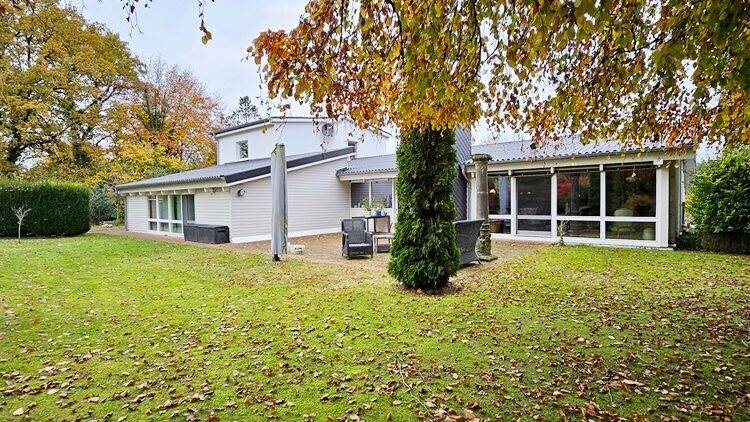 immo-schramm.de: Viel Platz für Wohnen und Arbeiten - gepflegtes Haus mit separatem Bereich – Holste – Bild 1 von 9