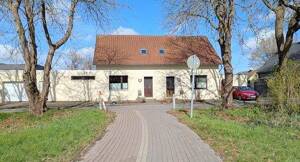 Großzügiges WOHNEN auf 190 qm plus 50 qm Einliegerwohnung ! – 26135 Oldenburg – Vorschaubild 9