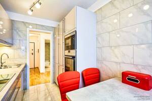 Welc(H)ome® by RIDA FLATS - Köln-Neumarkt! All in plus! Lift + Balkon + TG + WIFI – 50676 Köln – Vorschaubild 3