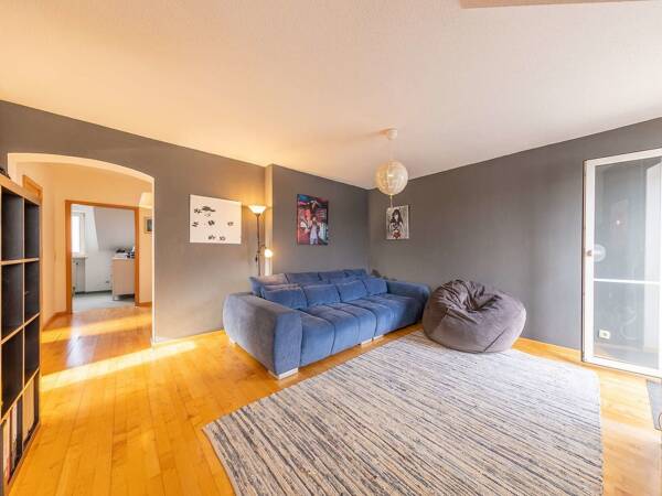 Dachgeschosswohnung in 84307 Eggenfelden mit 62 m² kaufen