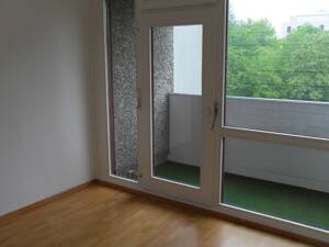 Freiwerdende sonnige 3 Zimmerwohnung mit 2 Balkone – 81379 München – Vorschaubild 7