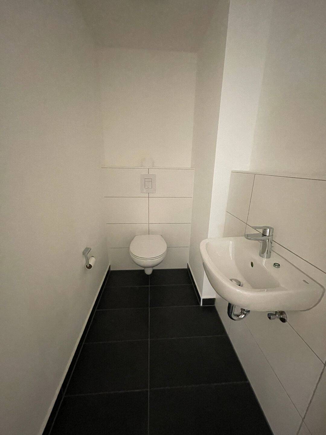 Attraktive 3-Zimmer Wohnung mit Loggia und Terrasse – Nürnberg – Vorschaubild 7