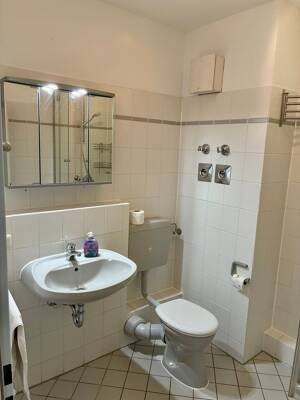 2-Zimmer-Wohnung mit Balkon & Grünblick in Göttingen-Weende – Einbauküche, Stellplätze, Nähe Uni – 37077 Göttingen – Vorschaubild 2