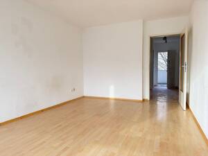 MAIER - Gestaltungspotential: Appartement mit Südbalkon und TG! – 80809 München – Vorschaubild 7