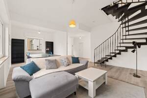 Wohnen wie im Eigenen Haus! Großzügige Maisonette-Wohnung. – 51107 Köln – Vorschaubild 4