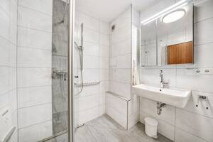 Gutgeschnittene 3,5-Zimmer-Eigentumswohnung im Hochparterre nähe Bodensee-Center – 88046 Friedrichshafen – Vorschaubild 7