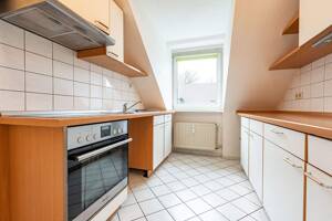 Großzügige 3-Zimmer-Dachgeschosswohnung ?in ruhiger zentraler Wohnlage – 22043 Hamburg – Vorschaubild 6