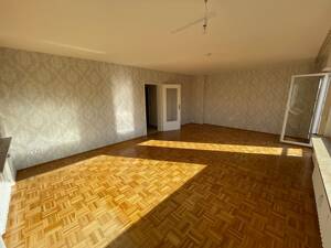Bezugsfrei; Stilvolle 3 Zimmer Wohnung mit Balkon und PKW Stellplatz (SNR) – 50997 Köln – Vorschaubild 8