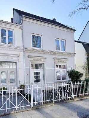 Teilrenoviertes Mehrparteienhaus in Bremen Schwachhausen – 28211 Bremen – Vorschaubild 2