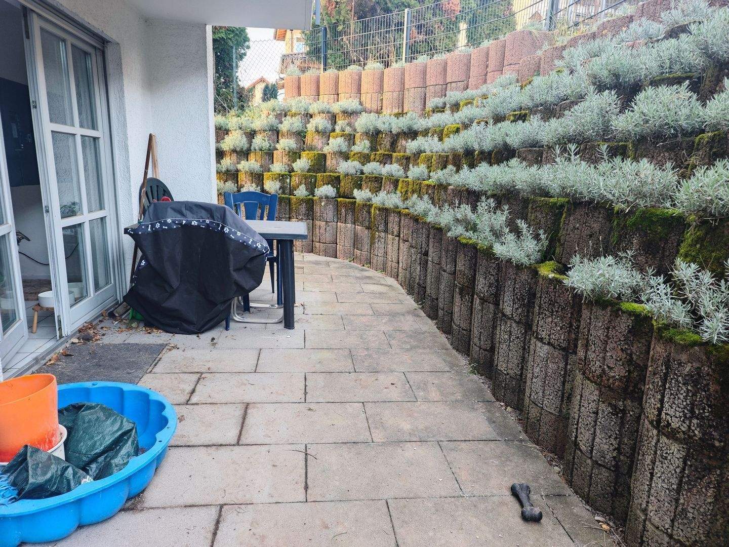 Provisionsfrei --- schöne helle 2-Zimmer-Terrassenwohnung mit Stellplatz, Gemeinschaftsgarten & -pool – Birkenfeld – Vorschaubild 5