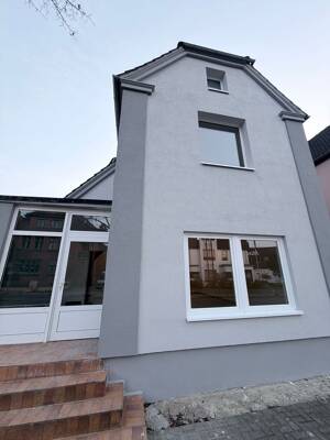 Renoviertes Einfamilienhaus mit Terrasse in Lübeck-Schlutup – 23568 Lübeck – Vorschaubild 2