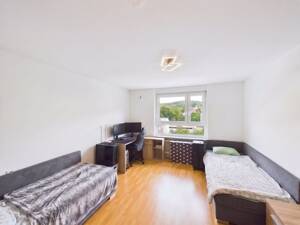 Helle 3-Zimmer-Wohnung mit Balkon in gepflegter Wohnanlage mit Aufzug, 2 Kellerabteile und TG-Platz – 70329 Stuttgart – Vorschaubild 6