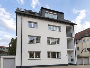 Sofort FREI! Stilvoll sanierte Dachgeschosswohnung mit Balkon & moderner Energietechnik – 70435 Stuttgart – Vorschaubild 2